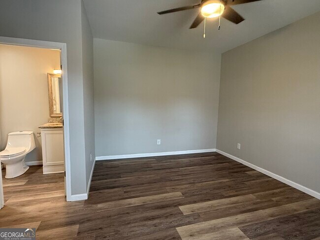 Foto del edificio - 30 E Kimble St