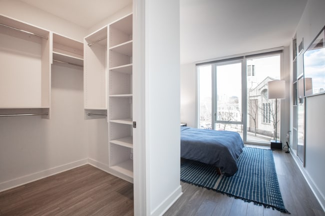 Foto del edificio - 2317 N Lincoln Ave