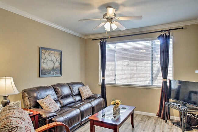 Building Photo - 7009 E Acoma Dr