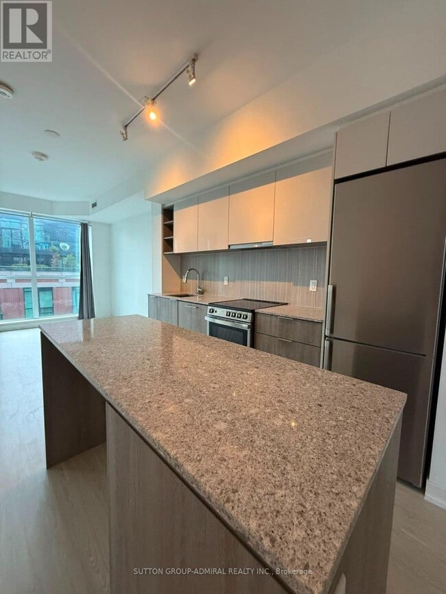 Building Photo - 31 Tippett Rd