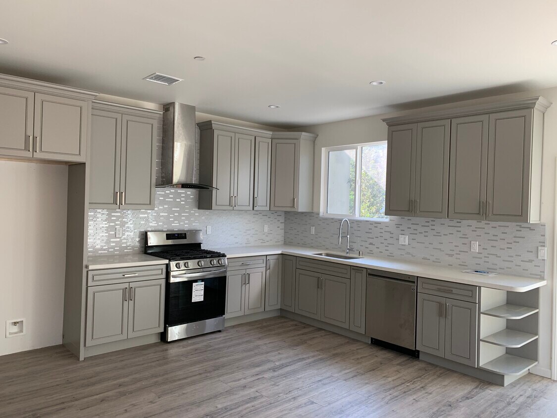 8310 Oso Ave, CA 91306 House Rental in CA