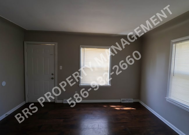 Building Photo - Cute 3 bd 1 ba in Warren