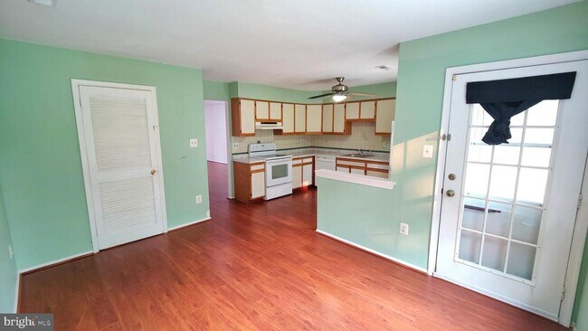 Foto del edificio - 166 Winstead Dr