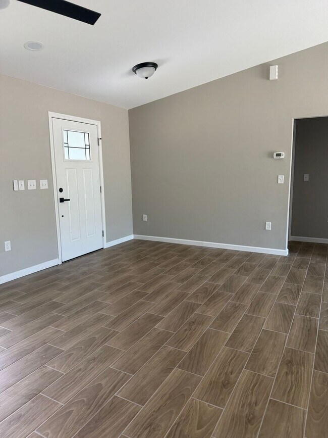 Foto del edificio - 277 Oak Ln Cir