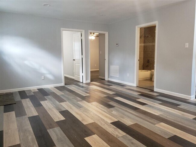 Foto del edificio - 1503 Ryon St