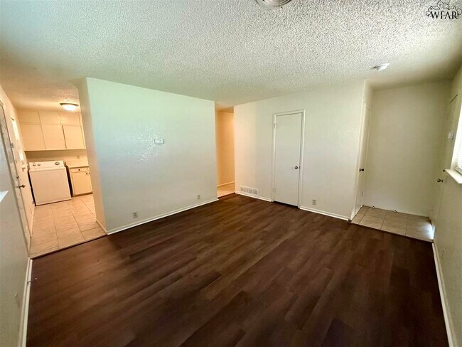 Foto del edificio - 1635 Sumner Terrace