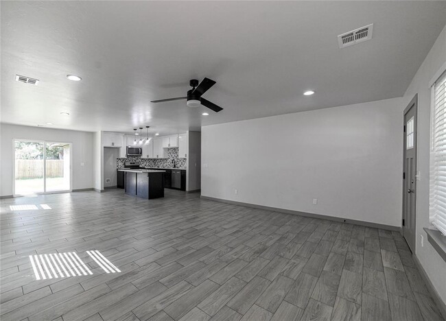 Foto del edificio - 1717 Breckenridge Dr