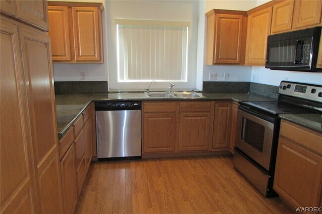 Building Photo - 3575 McCormick Blvd
