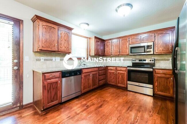 Foto del edificio - 4 Bedroom Pet-Friendly Home in Belton, MO ...