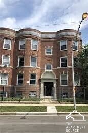 Primary Photo - 4010 S Calumet Ave