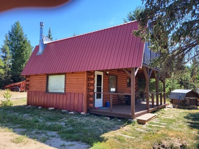 Building Photo - 116 Forest Pl