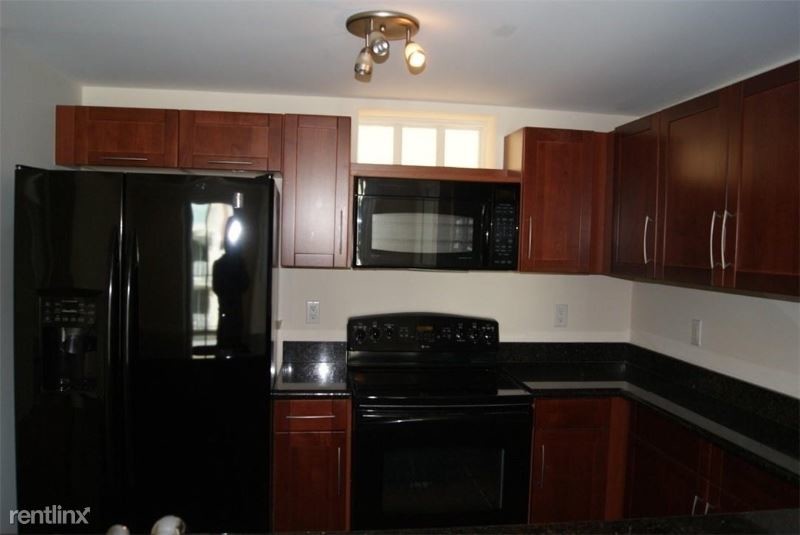 Primary Photo - 7275 SW 90th Way