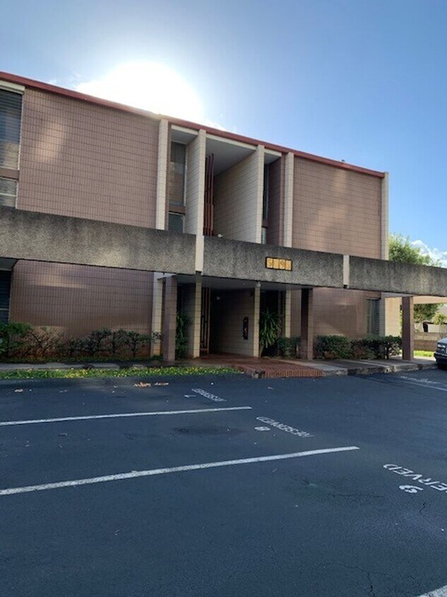 Foto principal - Three Regents Condo - 3 bedrooms, 2 bath, ...
