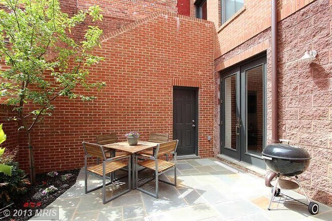 Foto del edificio - 444 M St NW