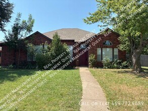 Building Photo - 802 Nafus St