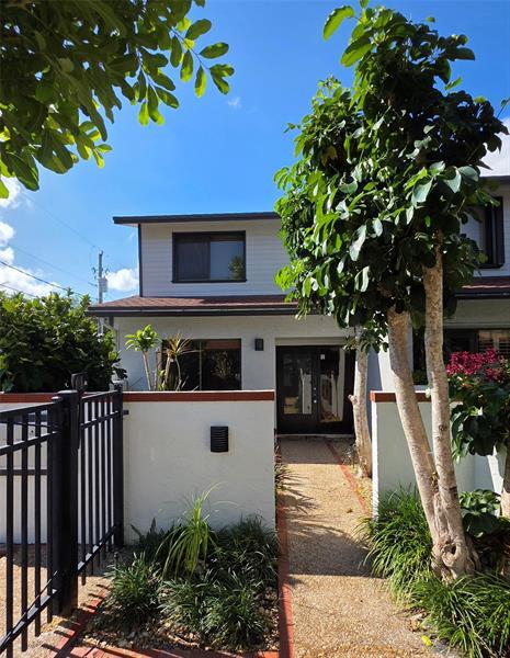 Foto principal - 817 SE 12th Ct