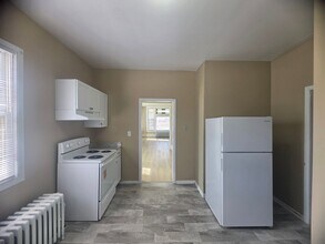 Building Photo - 1136 Edgerton St