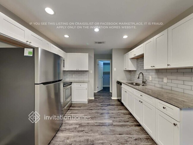 Foto del edificio - 1200 Cardinal Oaks Dr