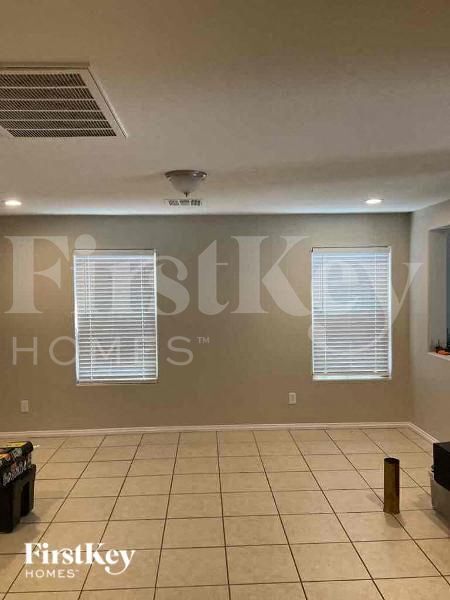 Foto del edificio - 10833 Beach House Ave