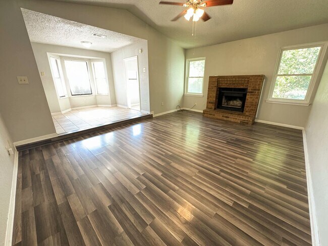 Foto del edificio - House for Rent in Killeen