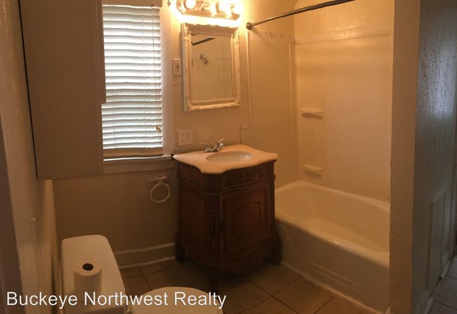 Building Photo - 3 br, 1 bath House - 1660 Wildwood Rd