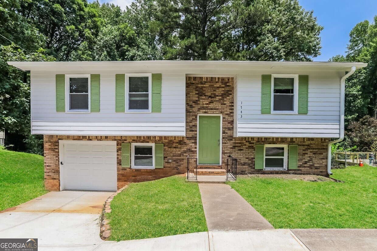 Primary Photo - 1743 Hunting Creek Dr SE