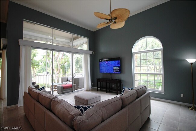 Building Photo - 1575 Clermont Dr