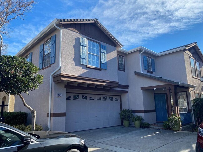 Foto del edificio - 1582 Sawgrass Dr