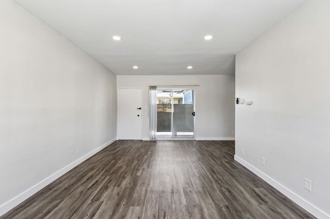 Interior Photo - 11645 Gorham Ave