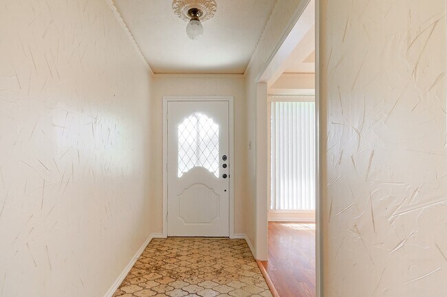 Foto del edificio - 6809 Fawn Valley Pl