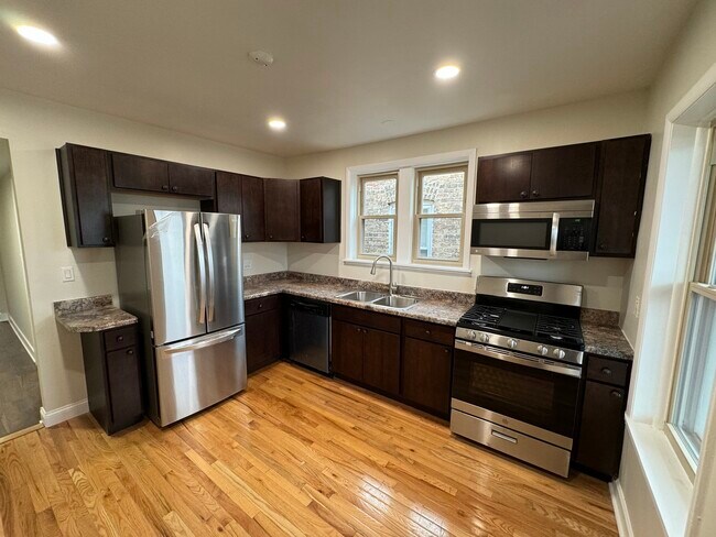 Building Photo - 7922 Karlov Ave