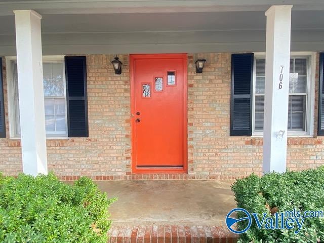 Foto del edificio - 706 Larry Dr