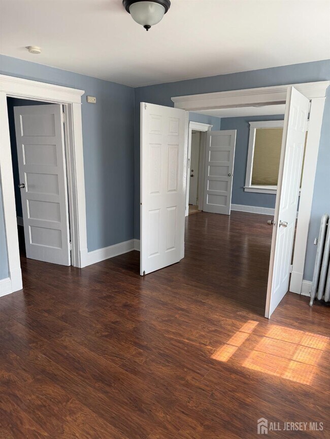 Foto del edificio - 1201 Central Ave