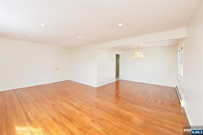 Building Photo - 300 NJ-17