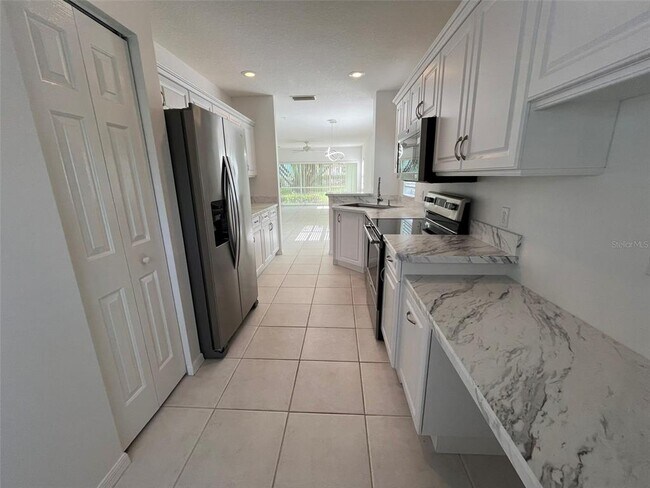 Foto del edificio - 19385 Water Oak Drive