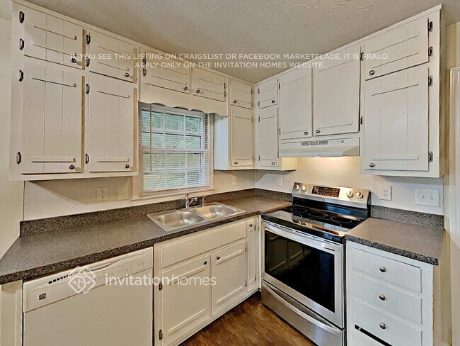 Foto del edificio - 4690 Cedar Brook Dr SE