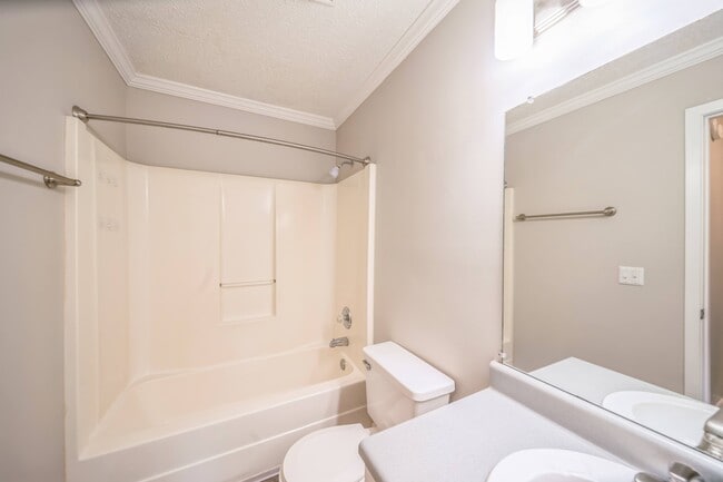 Foto del edificio - Auburn Flats