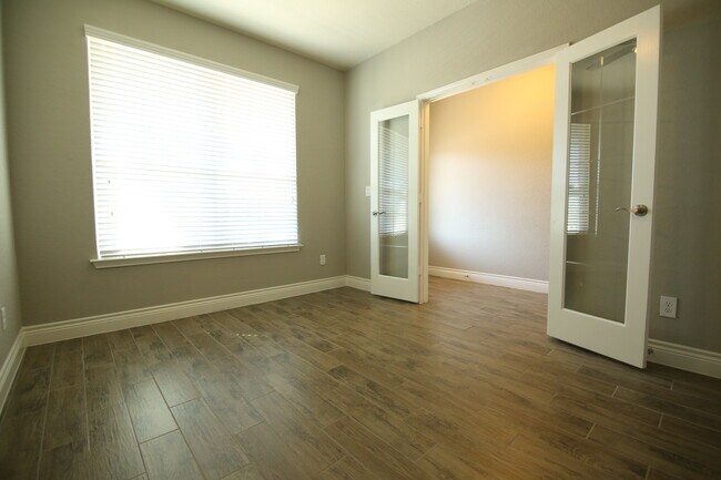 Foto del edificio - 7623 Paraiso Crest