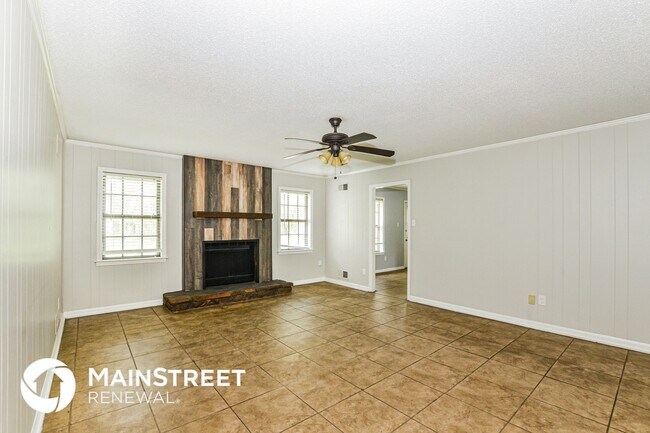 Foto del edificio - 6816 Birch Run Ln