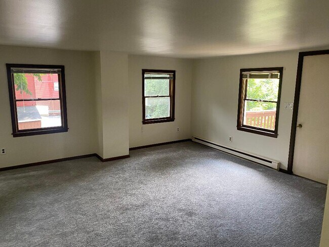 Living Room - 213 Hamburg Tpke