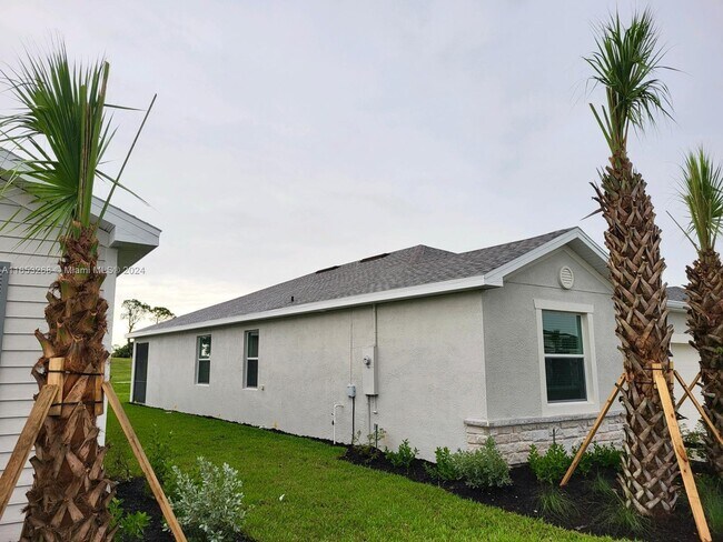 Foto del edificio - 20650 Copperhead Dr