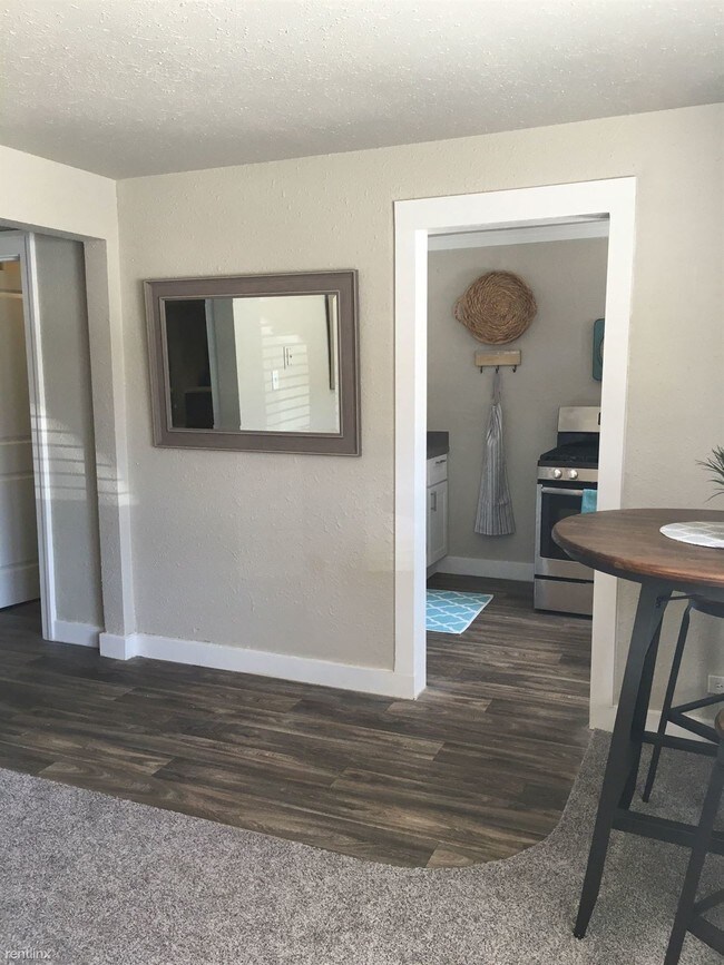 Foto del edificio - 1224 Yakima Ave