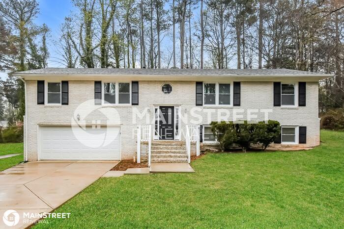 Primary Photo - 3385 Towanda Drive, Atlanta, GA 30349