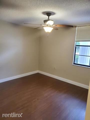 Building Photo - 3520 Whitehall Dr