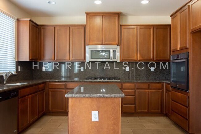 Building Photo - 1122 Danilo Ct