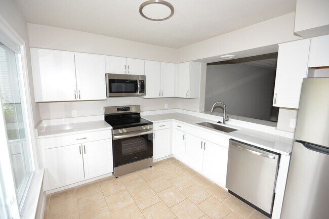 Foto del edificio - Renovated Townhome for Rent