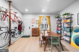 Building Photo - 5426 Irving St