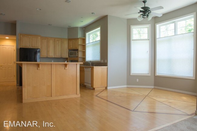 Foto del edificio - 16710 SE 34th St
