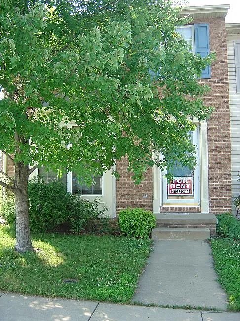 Building Photo - 301 Barrington Ln