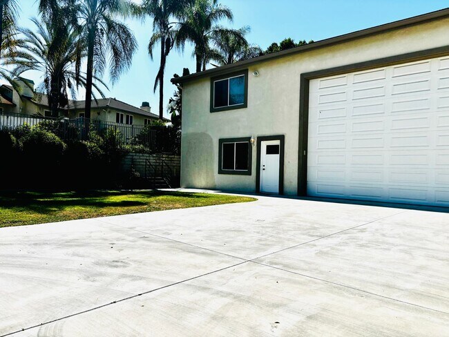 Building Photo - 16875 Orangecrest Ct